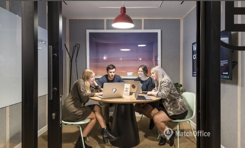 100 m² Shared office  in Toronto, University Avenue 1 (M5J 2P1) - 1 | MatchOffice.com