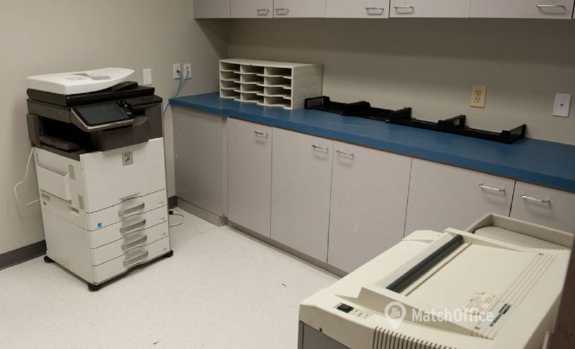 3000 m² Shared workspace in Mississauga, ON, 5800 Ambler Drive (L4W 4J4) - 3 | MatchOffice.com