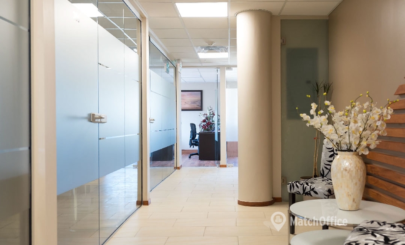 40 m² Business park building for rent in Vancouver, BC, 2030 Marine Drive (V7P 1V7) - 4 | MatchOffice