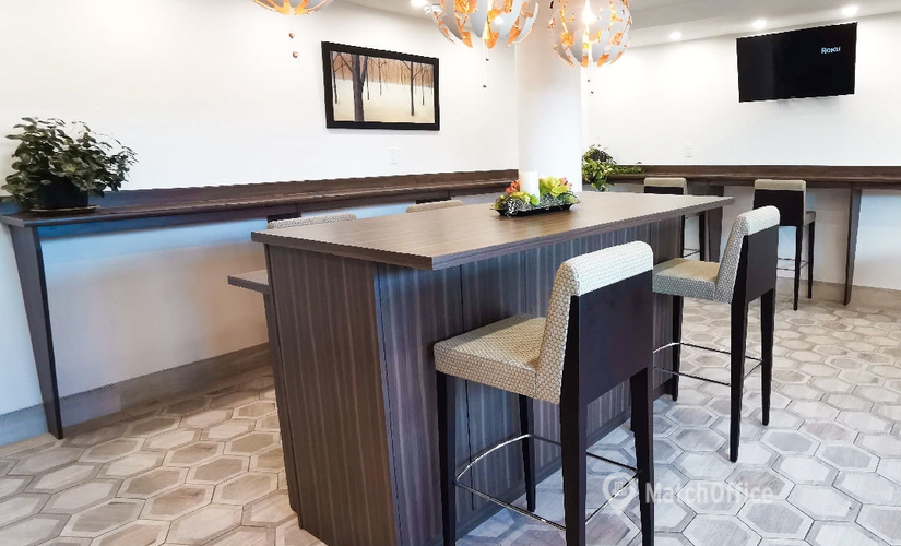 12 m² Business space place for rent in North Vancouver, BC, Marine Drive 2030 (V7P 1V7) - 3 | MatchOffice.com