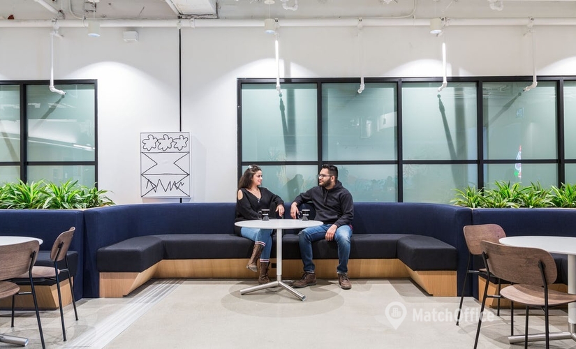 40 m² Business space place up for rent in Toronto, Yonge Street 176 (M5C 2L7) - 2 | MatchOffice.com