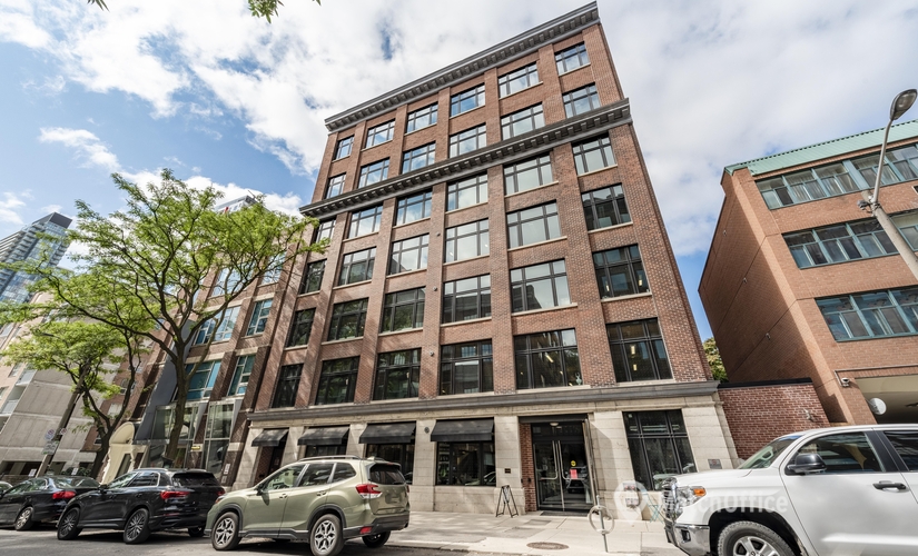5000 m² Serviced office in Toronto, 180 John Street (M5T 1X5) - 0 | MatchOffice