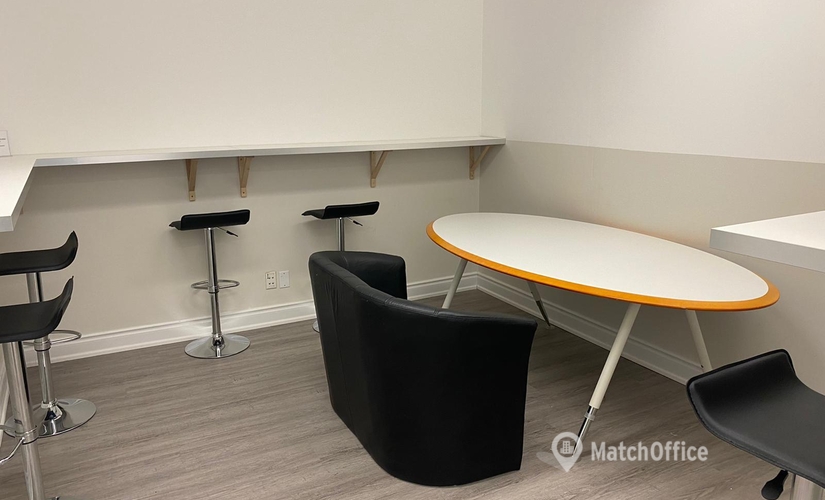 50 m² Business office up for rent in Toronto, Yorkville, M5R 2A5  - 5 | MatchOffice.com
