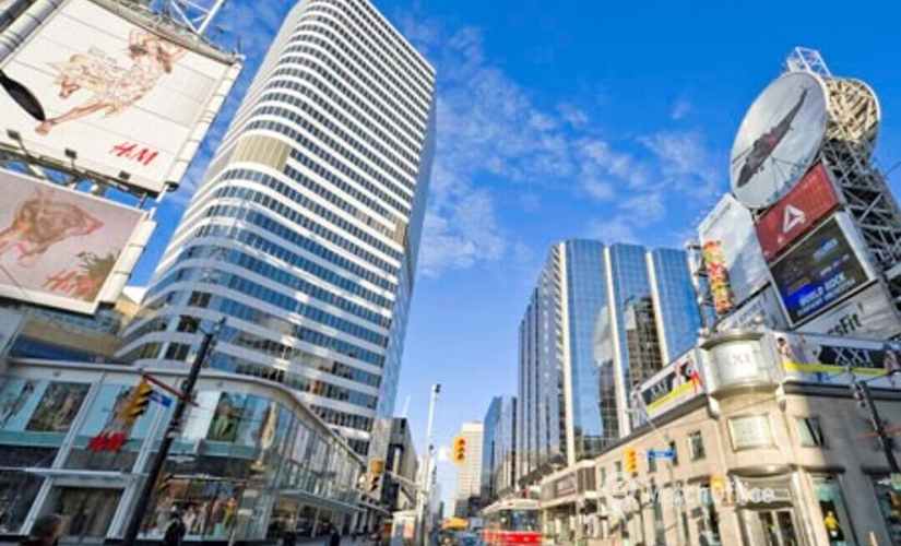 100 m² Conference room in Toronto, 1 Dundas Street West (M5G 1Z3) - 1 | MatchOffice.com