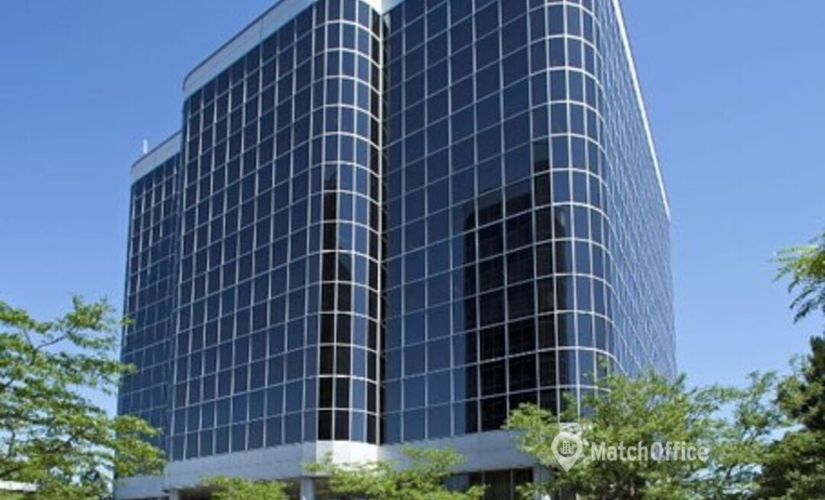 100 m² Convention center in Mississauga, ON, 5925 Airport Road (L4V 1W1) - 1 | MatchOffice.com