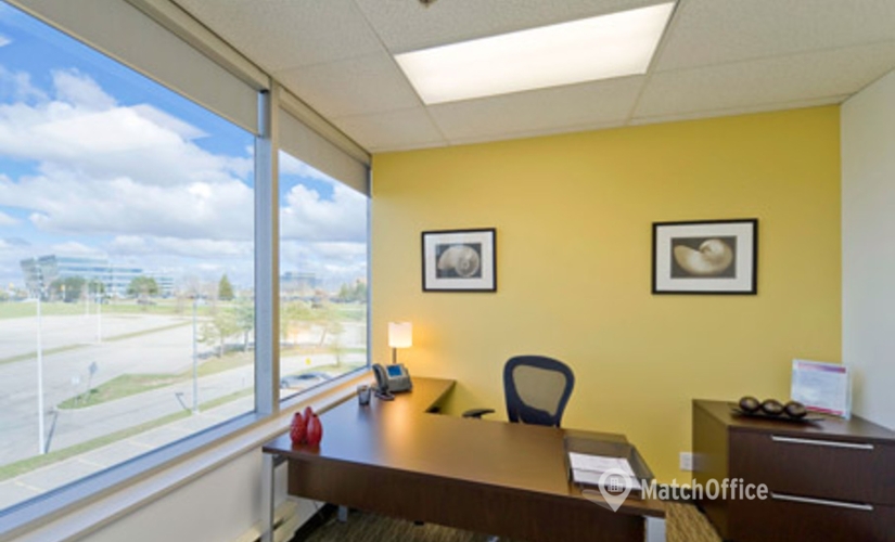 100 m² Conference space in Mississauga, ON, 7111 Syntex Drive (L5N 6H4) - 1 | MatchOffice