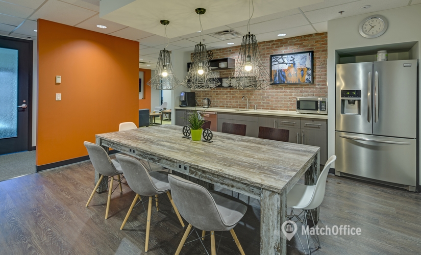 Virtual office in Vancouver, BC, 777 Hornby Street (V6Z 1S4) - 4 | MatchOffice