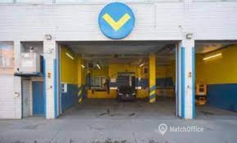 30 m² Convention center in Ahuntsic-Cartierville, QC, 8925 St-Laurent (H2N 1M5) - 5 | MatchOffice