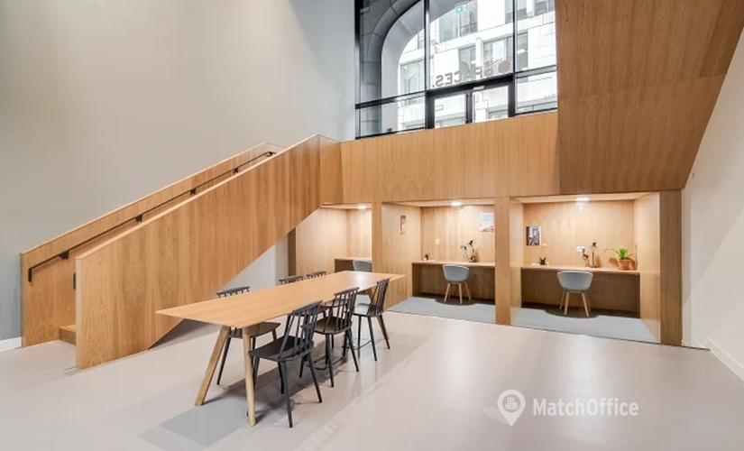 100 m² Business center in Surrey, BC, 9850 King George Boulevard (V3T 4Y3) - 3 | MatchOffice.com