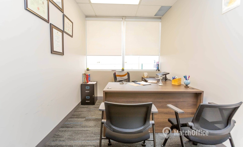 200 m² Business park in Mississauga, ON, 55 Village Centre Place (L4Z 1V9) - 2 | MatchOffice.com