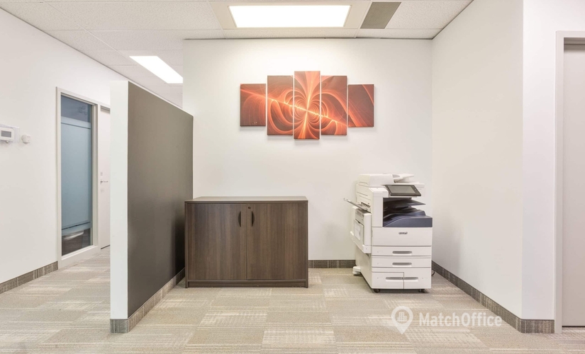 Virtual office space in Oakville, ON, 2020 Winston Park Dr. (L6H 6X7) - 2 | MatchOffice.com