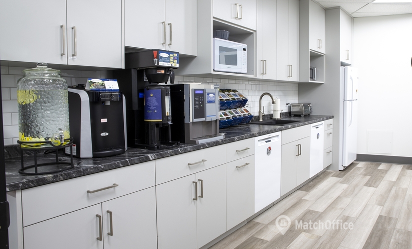  Meeting room in Burlington, ON, 5063 North Service Road (L7L 5H6) - 3 | MatchOffice