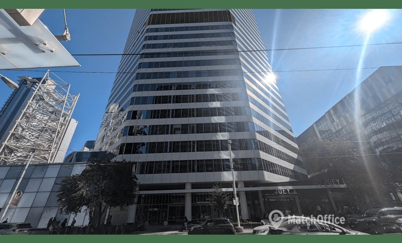 10 m² Shared office in Toronto, 1 Dundas Street West (M5G 1Z3) - 1 | MatchOffice