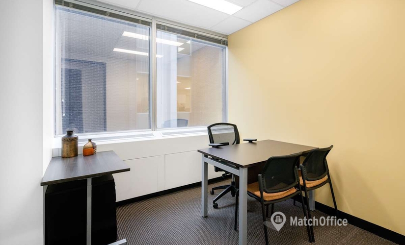 10 m² Coworking space  in Toronto, 1235 Bay Street (M5R 3K4) - 3 | MatchOffice