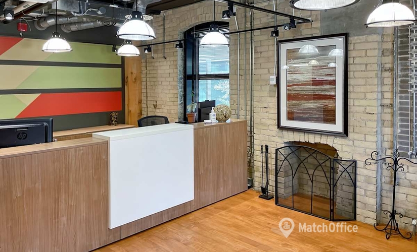 10 m² Shared workspace in Toronto, 60 Atlantic Avenue (M6K 1X9) - 1 | MatchOffice