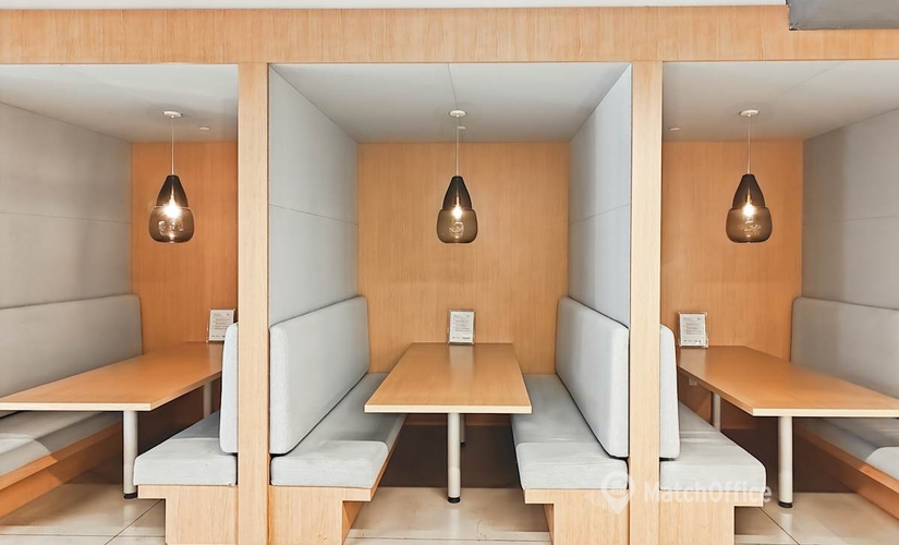 10 m² Shared workspace  in Toronto, 130 King Street West (M5X 1E3) - 4 | MatchOffice.com