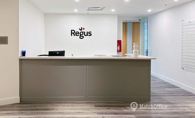 10 m² Shared workspace in Toronto, 125 Commerce Valley Dr W (L3T 7W4) - 1 | MatchOffice.com