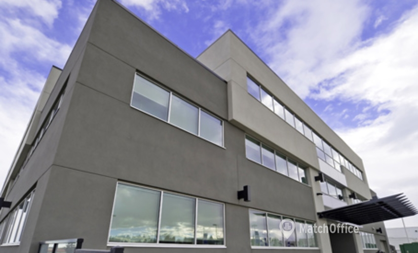 500 m² Business park property up for rent in Calgary, AB, 5 Richard Way SW (T3E 3M8) - 1 | MatchOffice.com