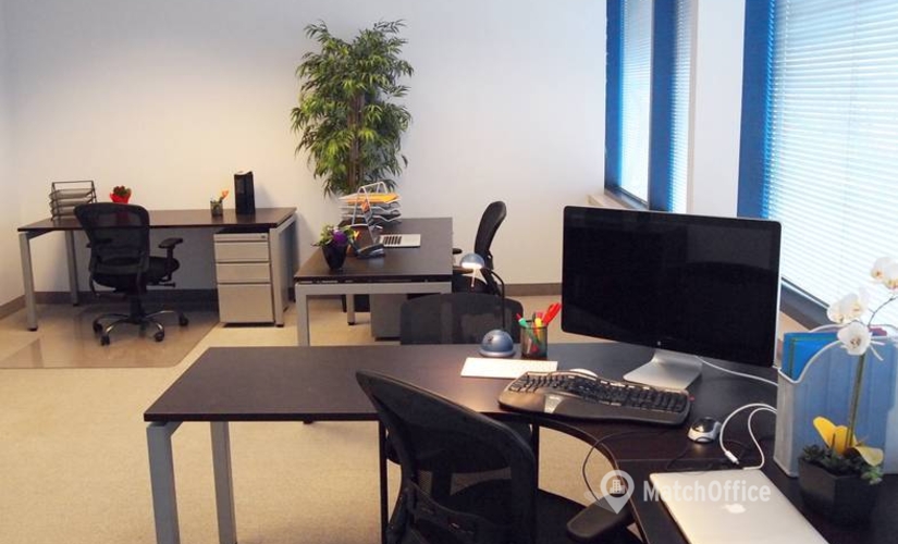 279 m² Serviced office building up for rent in Burlington, ON, 5063 North Service Road (L7L 5H6) - 4 | MatchOffice