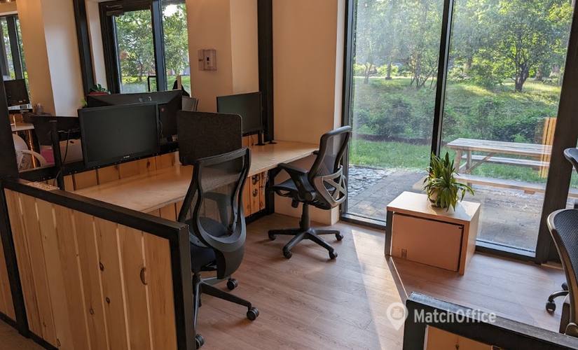 100 m² Shared workspace  in Montreal, QC, Rue Saint-Patrick 2727 (H3K 0A8) - 1 | MatchOffice