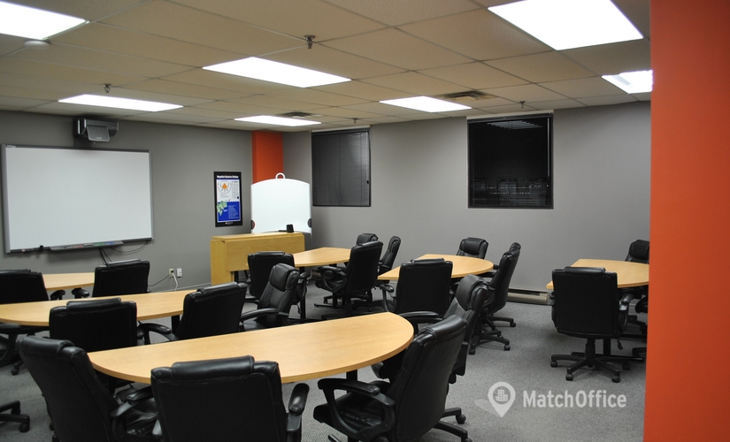 200 m² Business space in Ottawa, ON, Bongard Avenue 70 (K2E 6V2) - 0 | MatchOffice