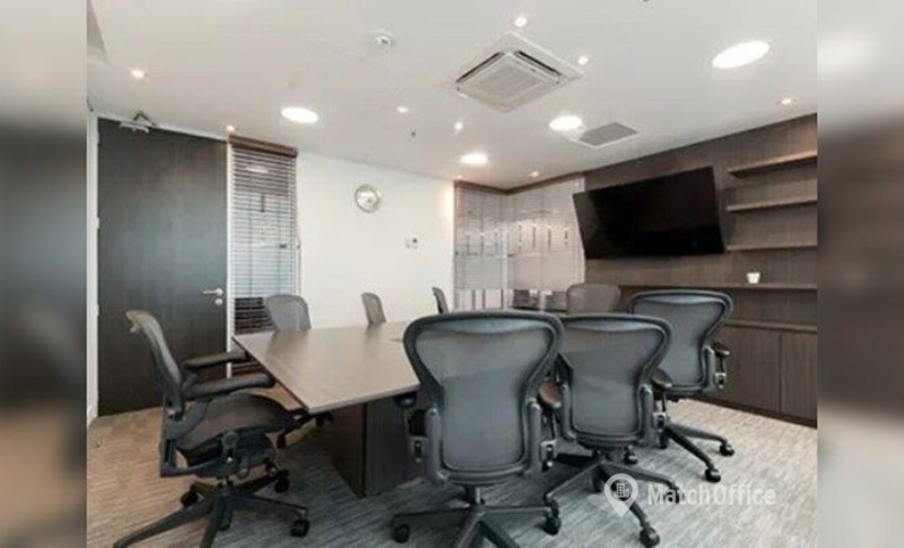 120 m² Shared workspace in Lima, Calle Las Begonias 415 (15046) - 2 | MatchOffice.com