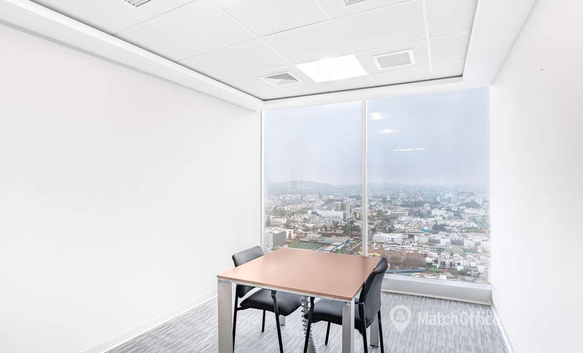 10 m² Business center in Lima, Av. El Derby 254 (15023) - 1 | MatchOffice.com