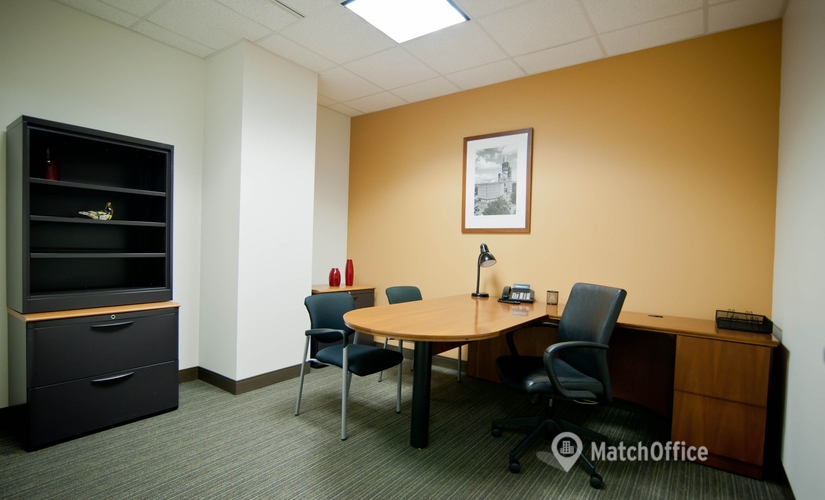 250 m² Business space building available to rent in Chicago, IL, 200 South Wacker Drive (60606) - 4 | MatchOffice.com