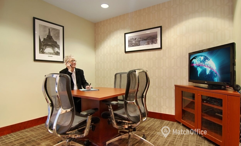 250 m² Serviced office in Lake Oswego, 5 Centerpointe Drive (97035) - 4 | MatchOffice.com