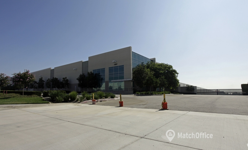 1101840 m² Shared workspace in San Bernadino, 10681 Production Ave (92337) - 2 | MatchOffice.com