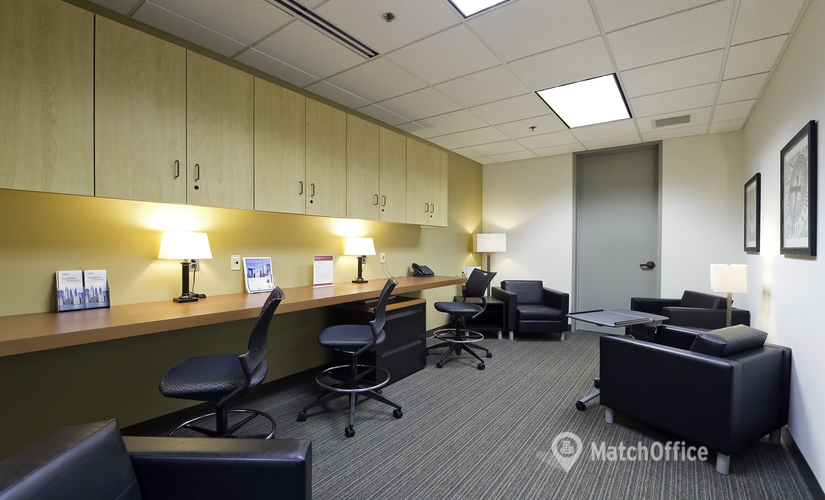 250 m² Business center in Brookfield, WI, 200 South Executive Drive (53005) - 2 | MatchOffice.com