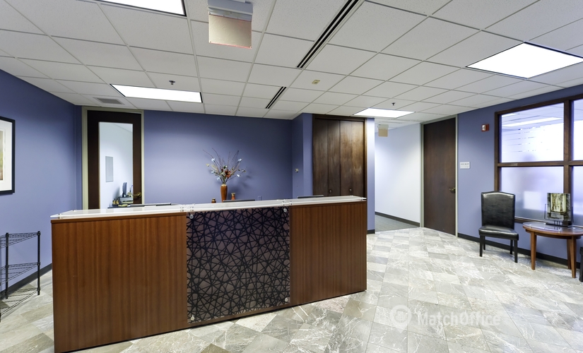 250 m² Business space in Brookfield, WI, 200 South Executive Drive (53005) - 1 | MatchOffice.com