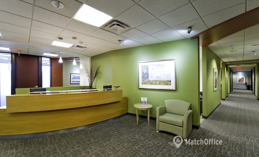 250 m² Business space in Phoenix, AZ, 2415 East Camelback Road (85016) - 1 | MatchOffice.com