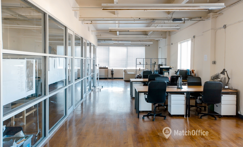 200 m² Shared workspace in New York Queens, NY, 3640 37th St (11101) - 1 | MatchOffice