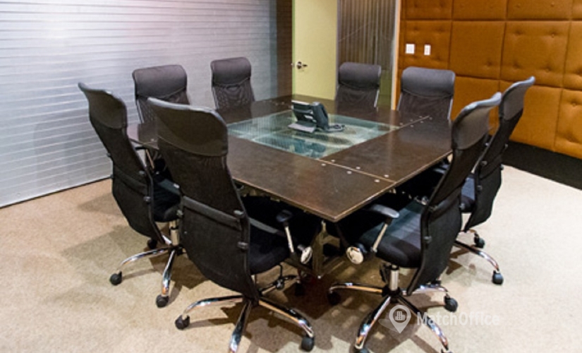 1076 m² Conference center in Houston, TX, 2100 West Loop South (77027) - 1 | MatchOffice
