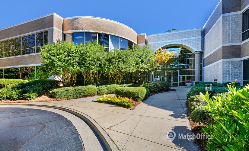 250 m² Business space in Norcross, GA, 5051 Peachtree Corners (30092) - 0 | MatchOffice.com