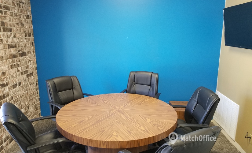 269 m² Convention center in Topeka, KS, 2611 sw 17th st (66604) - 0 | MatchOffice.com