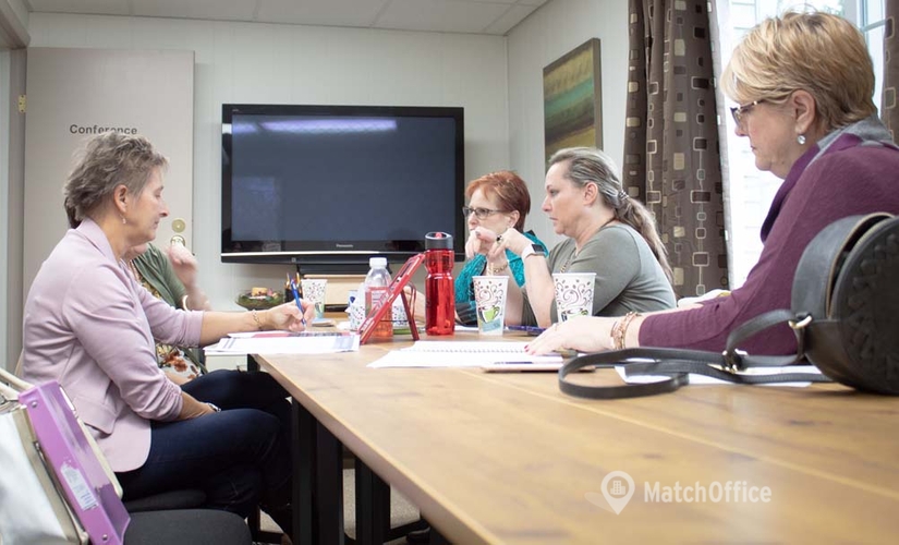 20 m² Conference center in Cleveland, OH, Churchill Hubbard Road 985 (44505) - 0 | MatchOffice