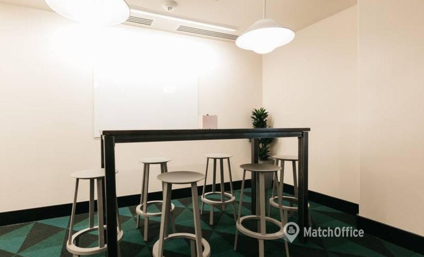 55 m² Conference hall in Los Angeles, CA, 925 N La Brea Ave (90038) - 1 | MatchOffice