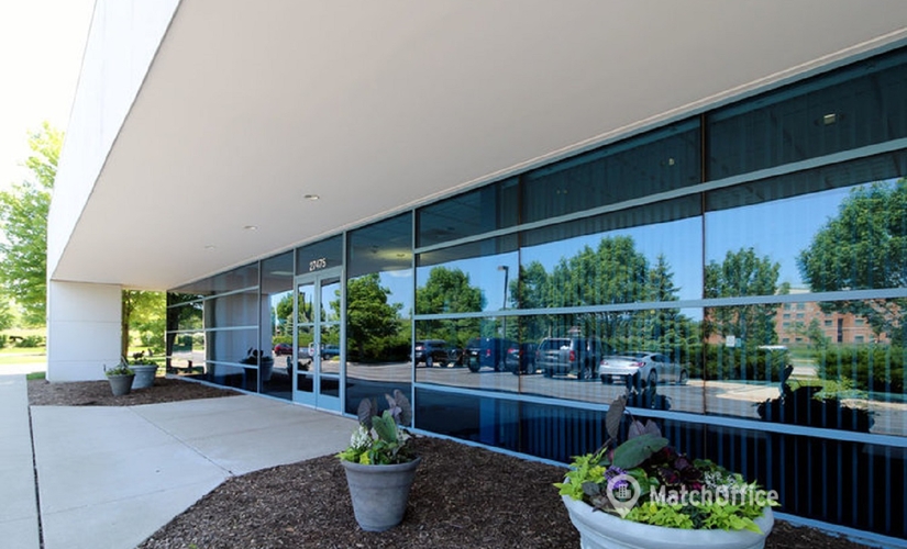 50 m² Business center in Chicago, IL, 27475 Ferry Road Warrenvill (60555) - 3 | MatchOffice