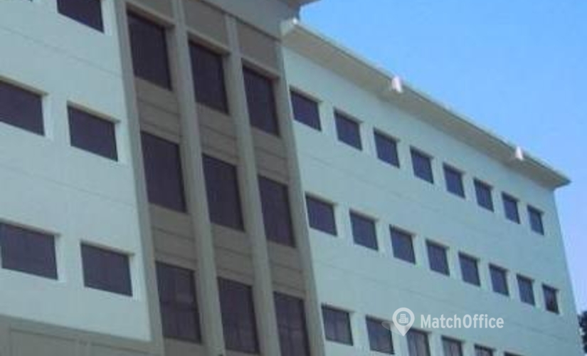 50 m² Business park in Charlotte, NC, 6135 Park South Drive (28210) - 3 | MatchOffice.com