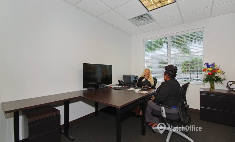 250 m² Shared office in Fort Pierce, FL, 130 S. Indian River Drive (34950) - 4 | MatchOffice.com