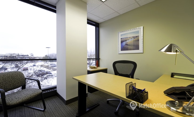 250 m² Shared workspace  in Brookfield, WI, 200 South Executive Drive (53005) - 3 | MatchOffice.com