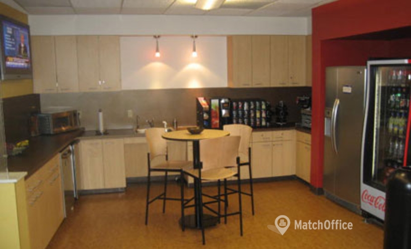 250 m² Shared workspace  in Birmingham, AL, 2100 Southbridge Parkway (35209) - 4 | MatchOffice.com