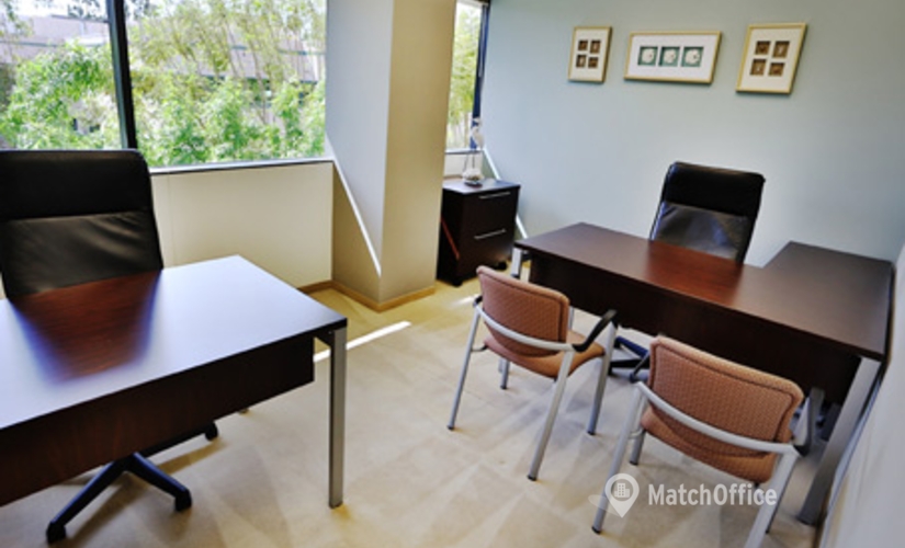 250 m² Co-working  in Woodland Hills, CA, 21900 Burbank Blvd (91367) - 4 | MatchOffice