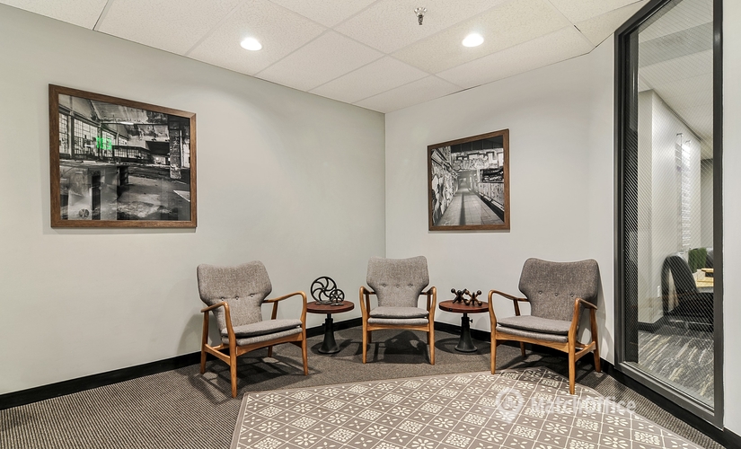 250 m² Shared office  in Littleton, CO, 26 West Dry Creek Circle (80120) - 3 | MatchOffice.com