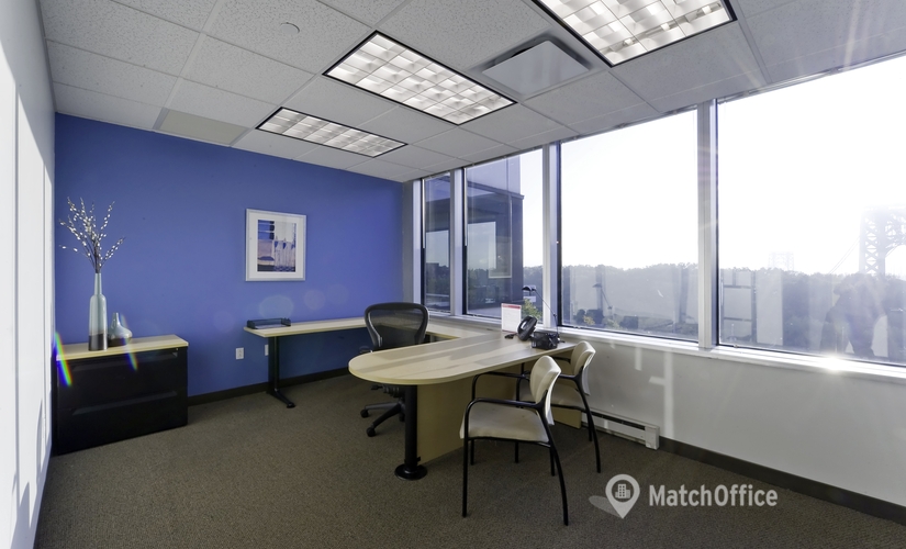 250 m² Coworking space in Fort Lee, NJ, One Bridge Plaza (07024) - 1 | MatchOffice