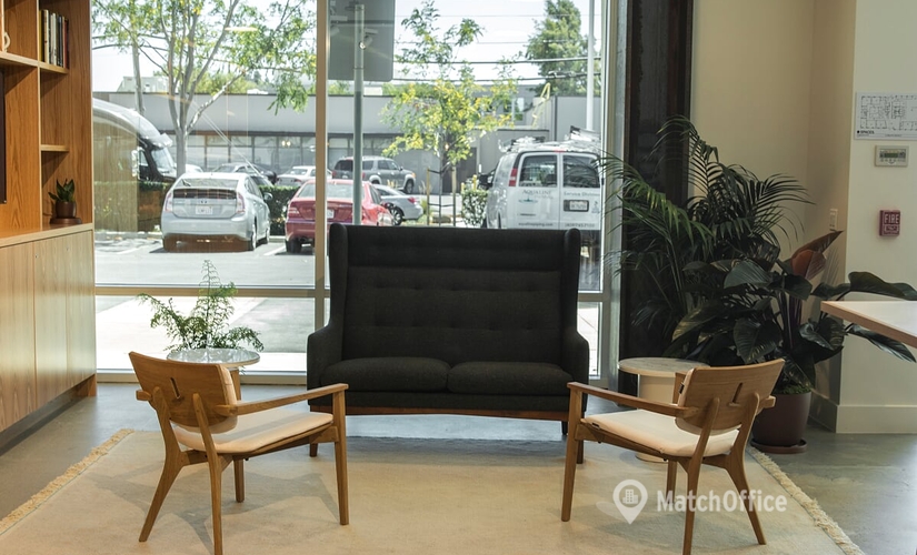 100 m² Shared workspace  in St. Louis, MO, Lindell Boulevard 4625 (63108) - 3 | MatchOffice.com
