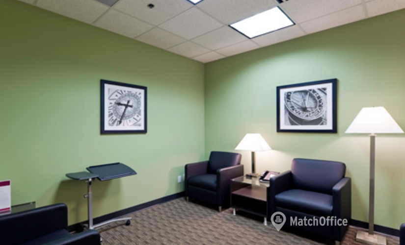 250 m² Shared workspace  in Indianapolis, IN, 8888 Keystone Crossing (46240) - 3 | MatchOffice.com