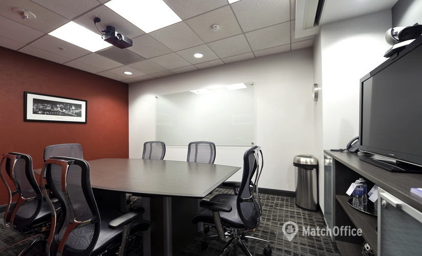 250 m² Shared workspace  in Chicago, IL, 8770 West Bryn Mawr Avenue (60631) - 3 | MatchOffice.com